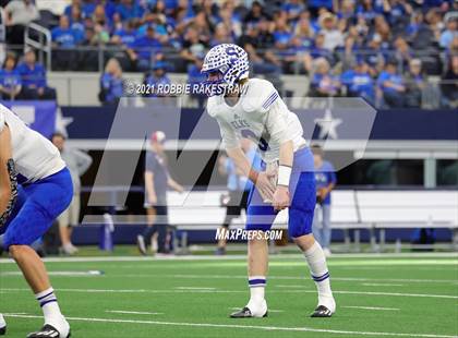 Thumbnail 2 in Stratford vs. Falls City (UIL Football 2A D1 Finals) photogallery.