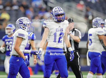 Thumbnail 2 in Stratford vs. Falls City (UIL Football 2A D1 Finals) photogallery.