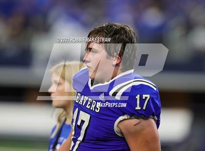 Thumbnail 1 in Stratford vs. Falls City (UIL Football 2A D1 Finals) photogallery.