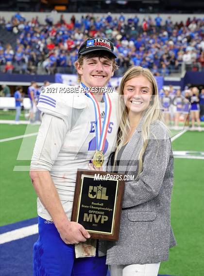 Thumbnail 1 in Stratford vs. Falls City (UIL Football 2A D1 Finals) photogallery.
