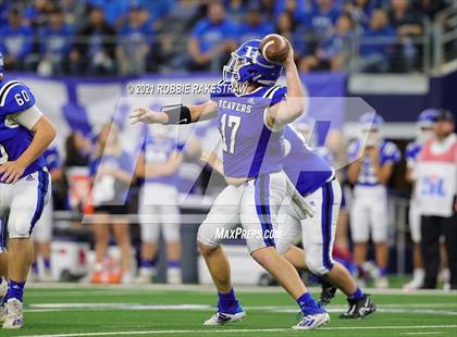 Thumbnail 3 in Stratford vs. Falls City (UIL Football 2A D1 Finals) photogallery.