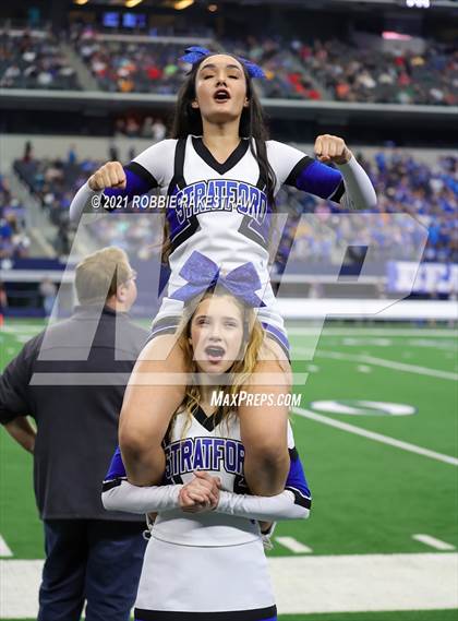 Thumbnail 2 in Stratford vs. Falls City (UIL Football 2A D1 Finals) photogallery.