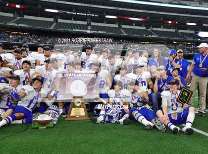 Thumbnail 2 in Stratford vs. Falls City (UIL Football 2A D1 Finals) photogallery.