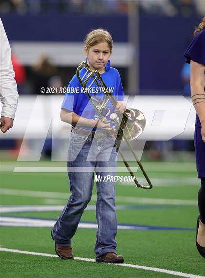Thumbnail 1 in Stratford vs. Falls City (UIL Football 2A D1 Finals) photogallery.