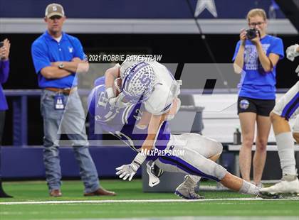 Thumbnail 1 in Stratford vs. Falls City (UIL Football 2A D1 Finals) photogallery.