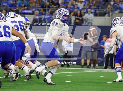 Thumbnail 1 in Stratford vs. Falls City (UIL Football 2A D1 Finals) photogallery.