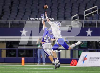 Thumbnail 1 in Stratford vs. Falls City (UIL Football 2A D1 Finals) photogallery.
