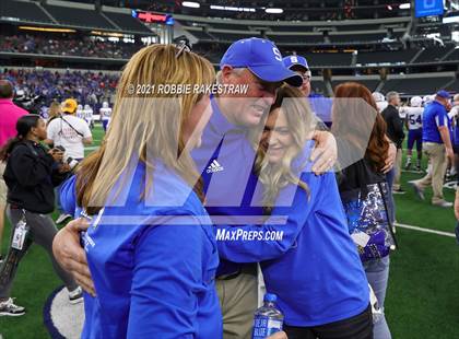 Thumbnail 2 in Stratford vs. Falls City (UIL Football 2A D1 Finals) photogallery.