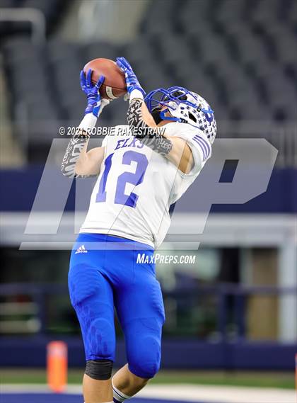 Thumbnail 1 in Stratford vs. Falls City (UIL Football 2A D1 Finals) photogallery.