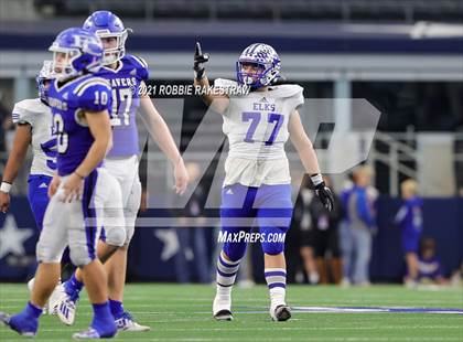 Thumbnail 2 in Stratford vs. Falls City (UIL Football 2A D1 Finals) photogallery.