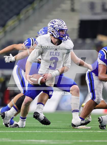 Thumbnail 3 in Stratford vs. Falls City (UIL Football 2A D1 Finals) photogallery.