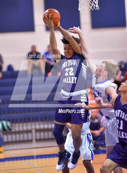 Thumbnail 2 in New Braunfels vs Smithson Valley photogallery.
