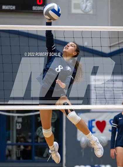 Thumbnail 2 in Rio Americano @ Vista del Lago photogallery.