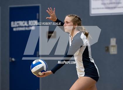 Thumbnail 2 in Rio Americano @ Vista del Lago photogallery.