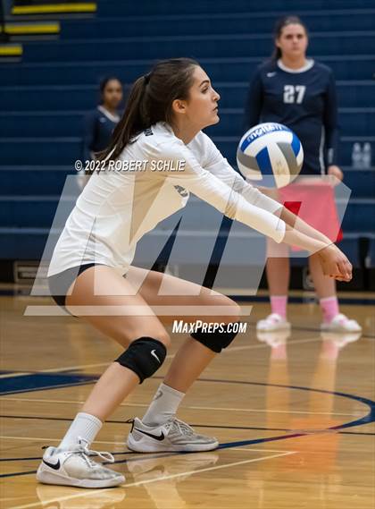 Thumbnail 3 in Rio Americano @ Vista del Lago photogallery.