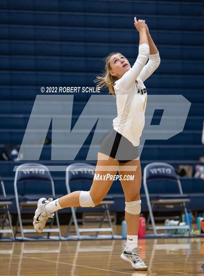 Thumbnail 3 in Rio Americano @ Vista del Lago photogallery.