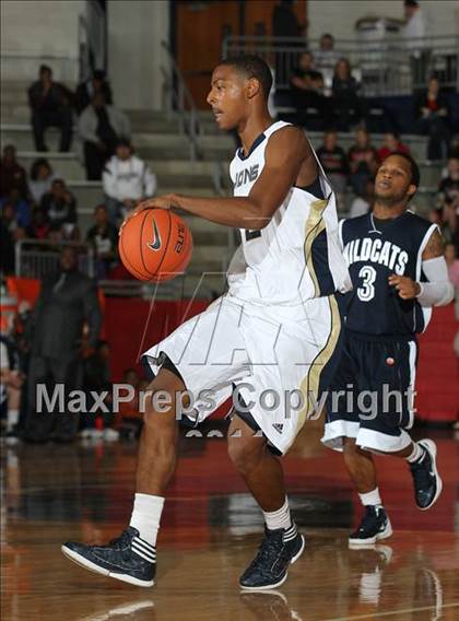 Thumbnail 2 in Grace Prep vs. Wheeler (Thanksgiving Hoofest) photogallery.