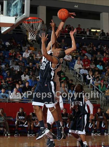Thumbnail 2 in Grace Prep vs. Wheeler (Thanksgiving Hoofest) photogallery.