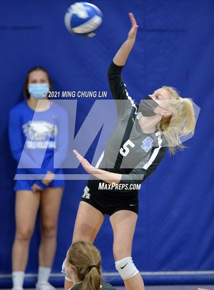 Thumbnail 3 in JSerra Catholic @ Santa Margarita photogallery.