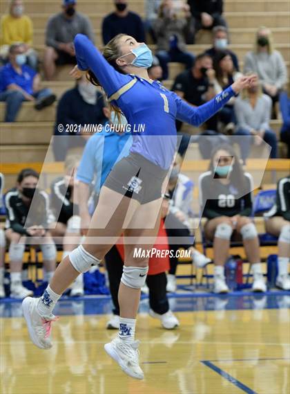 Thumbnail 2 in JSerra Catholic @ Santa Margarita photogallery.