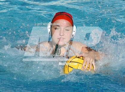 Thumbnail 3 in Carlsbad vs Poly (Holiday Cup) photogallery.