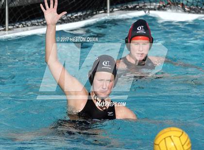 Thumbnail 3 in Carlsbad vs Poly (Holiday Cup) photogallery.