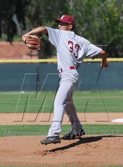 Thumbnail 1 in Esperanza vs. Canyon photogallery.