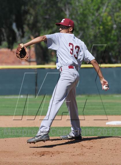 Thumbnail 3 in Esperanza vs. Canyon photogallery.