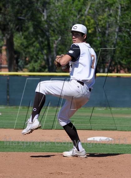 Thumbnail 2 in Esperanza vs. Canyon photogallery.
