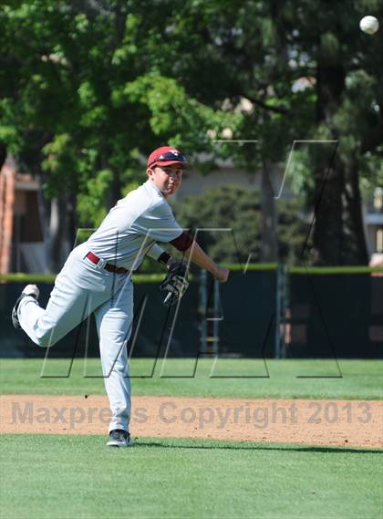 Thumbnail 2 in Esperanza vs. Canyon photogallery.