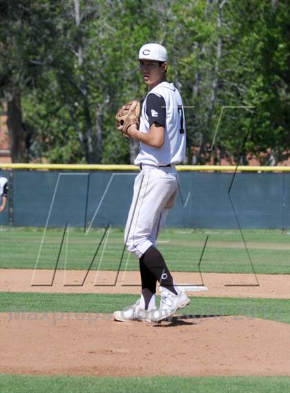 Thumbnail 1 in Esperanza vs. Canyon photogallery.