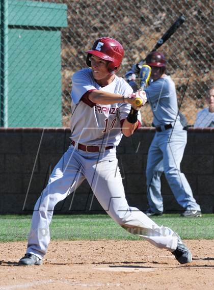 Thumbnail 1 in Esperanza vs. Canyon photogallery.