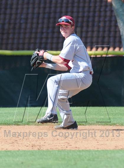 Thumbnail 1 in Esperanza vs. Canyon photogallery.