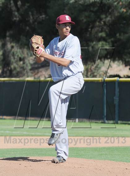 Thumbnail 3 in Esperanza vs. Canyon photogallery.