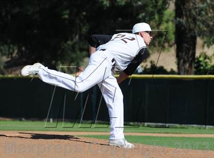 Thumbnail 1 in Esperanza vs. Canyon photogallery.