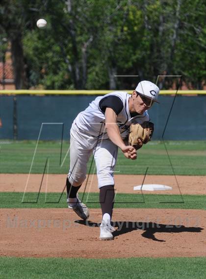 Thumbnail 1 in Esperanza vs. Canyon photogallery.