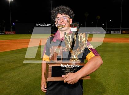 Thumbnail 2 in Salpointe Catholic vs. Flagstaff (AIA 4A Final - Awards) photogallery.
