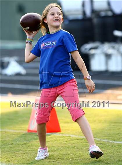 Thumbnail 3 in Winnsboro @ Grace Community photogallery.
