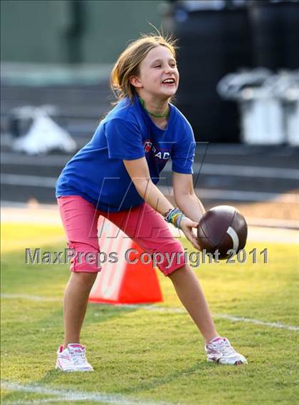 Thumbnail 2 in Winnsboro @ Grace Community photogallery.