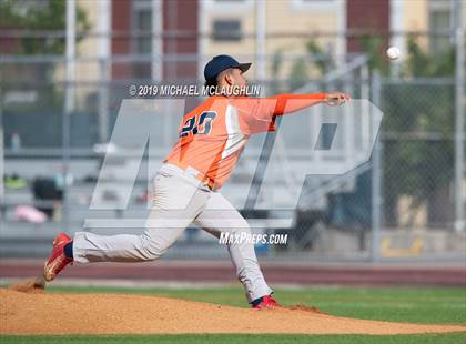 Thumbnail 3 in Jefferson vs. Eagle Academy (PSAL Section 12 A Round 1) photogallery.