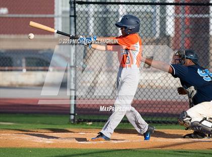 Thumbnail 2 in Jefferson vs. Eagle Academy (PSAL Section 12 A Round 1) photogallery.