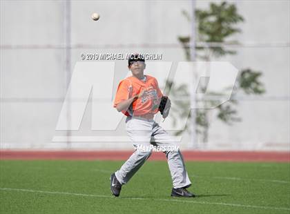 Thumbnail 1 in Jefferson vs. Eagle Academy (PSAL Section 12 A Round 1) photogallery.