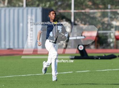 Thumbnail 3 in Jefferson vs. Eagle Academy (PSAL Section 12 A Round 1) photogallery.