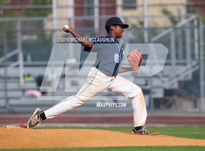 Thumbnail 1 in Jefferson vs. Eagle Academy (PSAL Section 12 A Round 1) photogallery.
