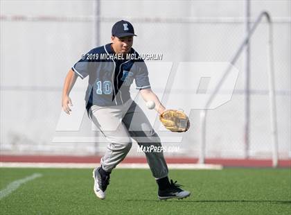 Thumbnail 2 in Jefferson vs. Eagle Academy (PSAL Section 12 A Round 1) photogallery.