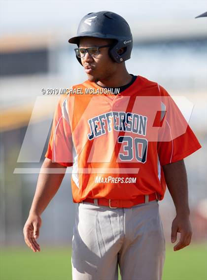 Thumbnail 1 in Jefferson vs. Eagle Academy (PSAL Section 12 A Round 1) photogallery.