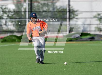 Thumbnail 2 in Jefferson vs. Eagle Academy (PSAL Section 12 A Round 1) photogallery.