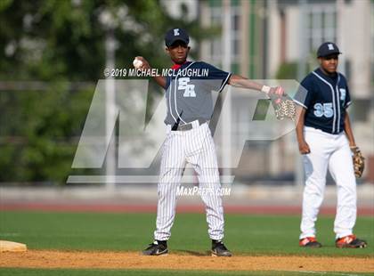 Thumbnail 1 in Jefferson vs. Eagle Academy (PSAL Section 12 A Round 1) photogallery.