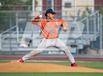 Thumbnail 2 in Jefferson vs. Eagle Academy (PSAL Section 12 A Round 1) photogallery.
