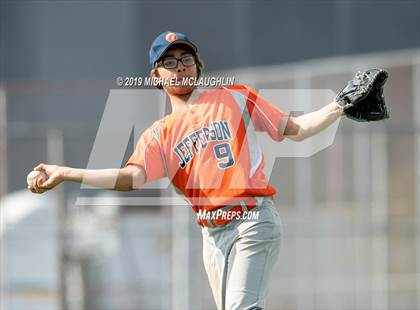 Thumbnail 3 in Jefferson vs. Eagle Academy (PSAL Section 12 A Round 1) photogallery.